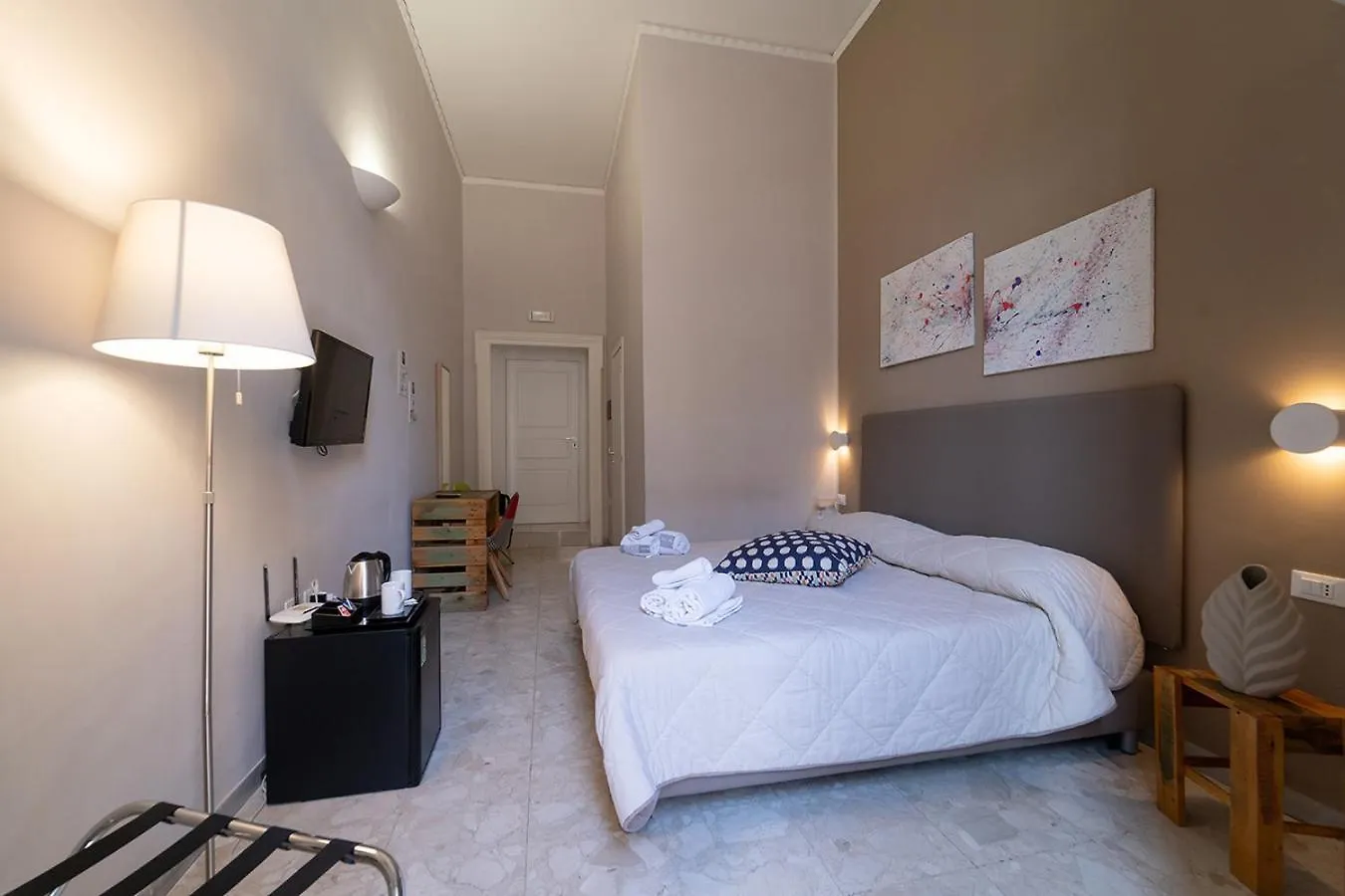 Guest house P.C. Boutique H. Castel Nuovo, By Clapa Group Dislocated Hospitality Hotel Naples Italy