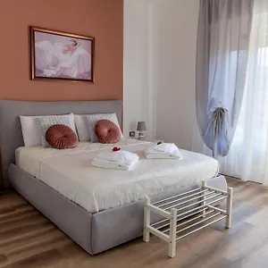https://casa-san-marco-lucca.it-tuscanyhotel.com