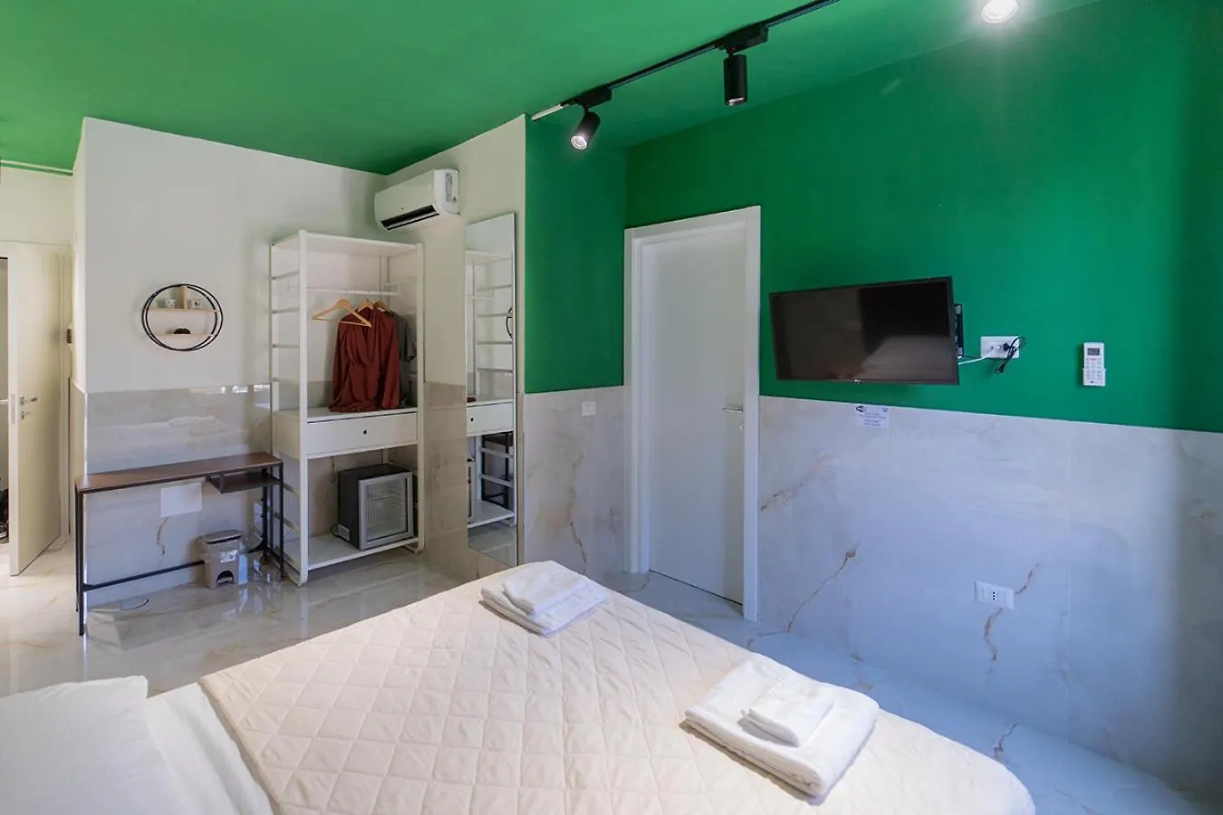 P.C. Boutique H. Castel Nuovo, By Clapa Group Dislocated Hospitality Hotel Naples Guest house